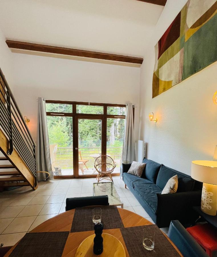 Ferienwohnung "Les Oiseaux" Avec Terrasse, Parking, Duplex Le Chambon-sur-Lignon Exterior foto